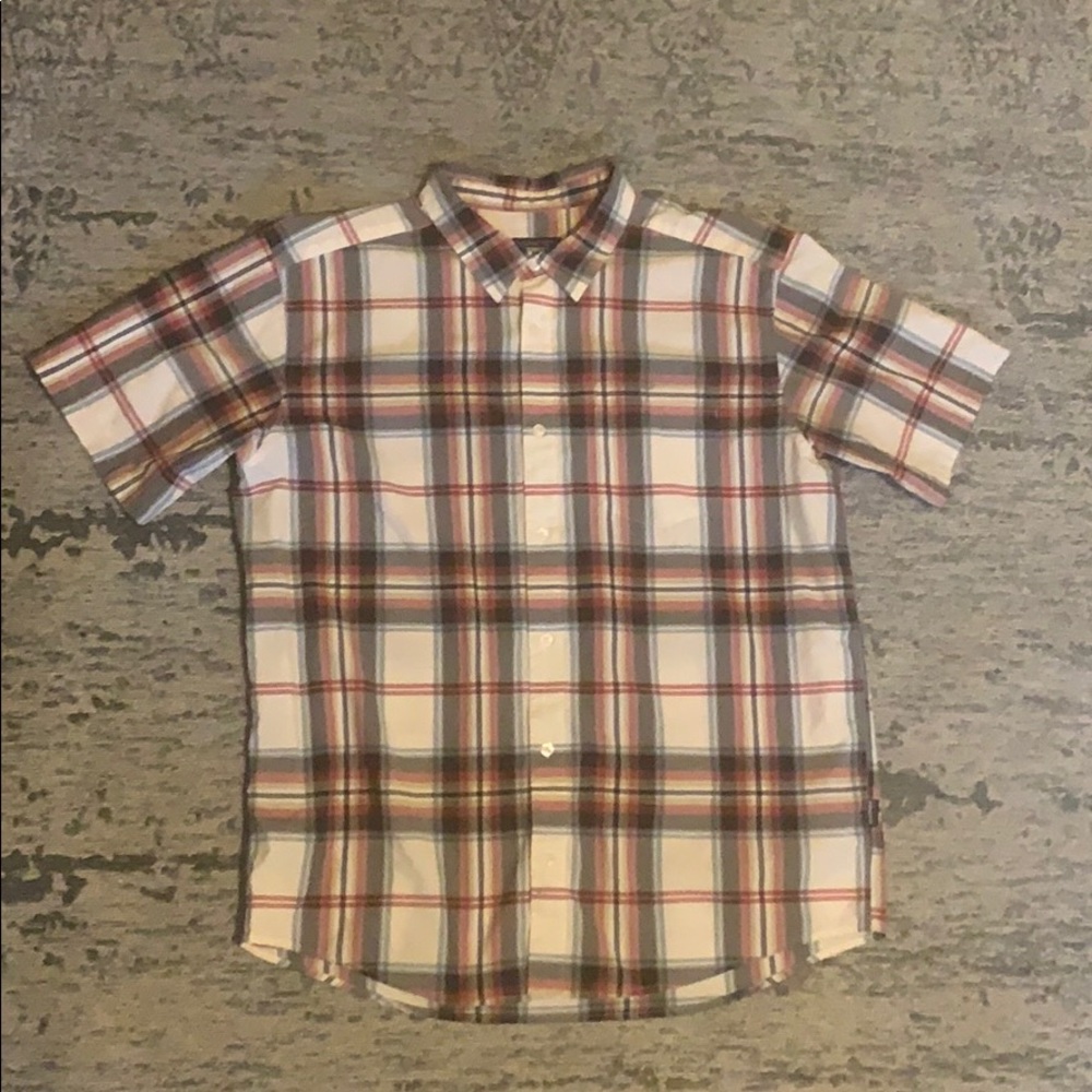 Patagonia Men’s Large Short-Sleeve Buttonup